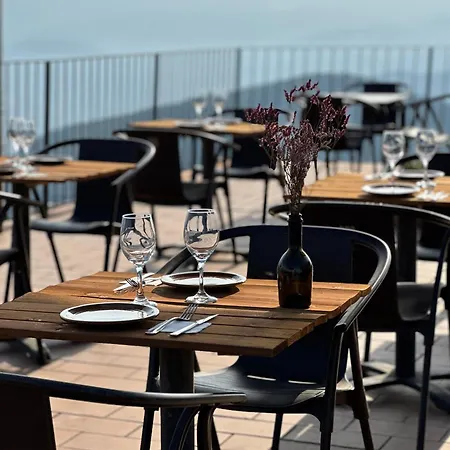 Santuari Mare De Déu Del Mont Restaurant-hostatgería *