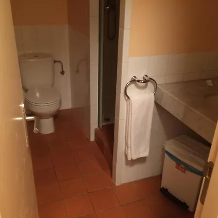 Santuari Mare De Déu Del Mont Restaurant-hostatgería Locanda