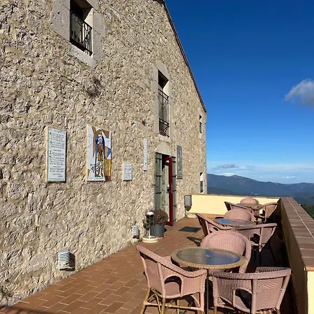 Santuari Mare De Deu Del Mont Restaurant-hostatgeria Gasthof