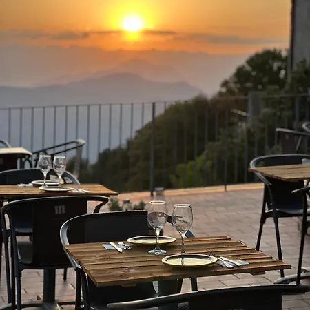 Santuari Mare De Deu Del Mont Restaurant-hostatgeria Beuda