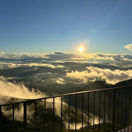 Santuari Mare De Deu Del Mont Restaurant-hostatgeria