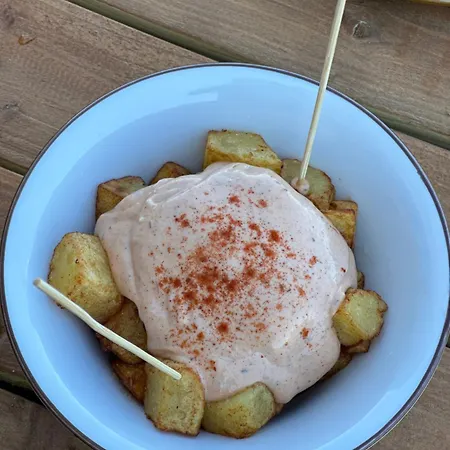 Santuari Mare De Deu Del Mont Restaurant-hostatgeria Locanda Beuda