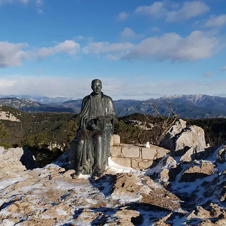 Locanda Santuari Mare De Deu Del Mont Restaurant-hostatgeria Beuda